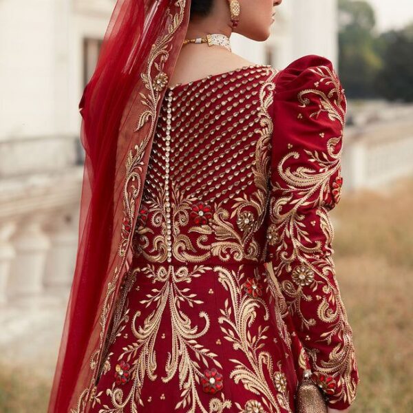Hot Red European Queen