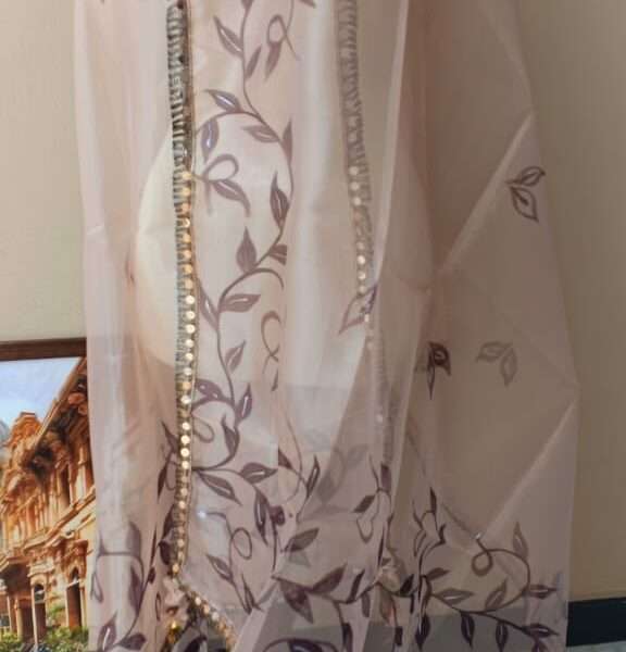 Online Dupatta Floral Elegance Fabric Paint Dupatta