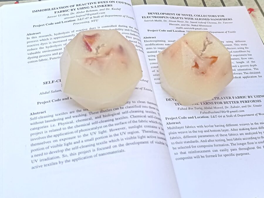 scented candles Scented Candles with Dried Flower Petals