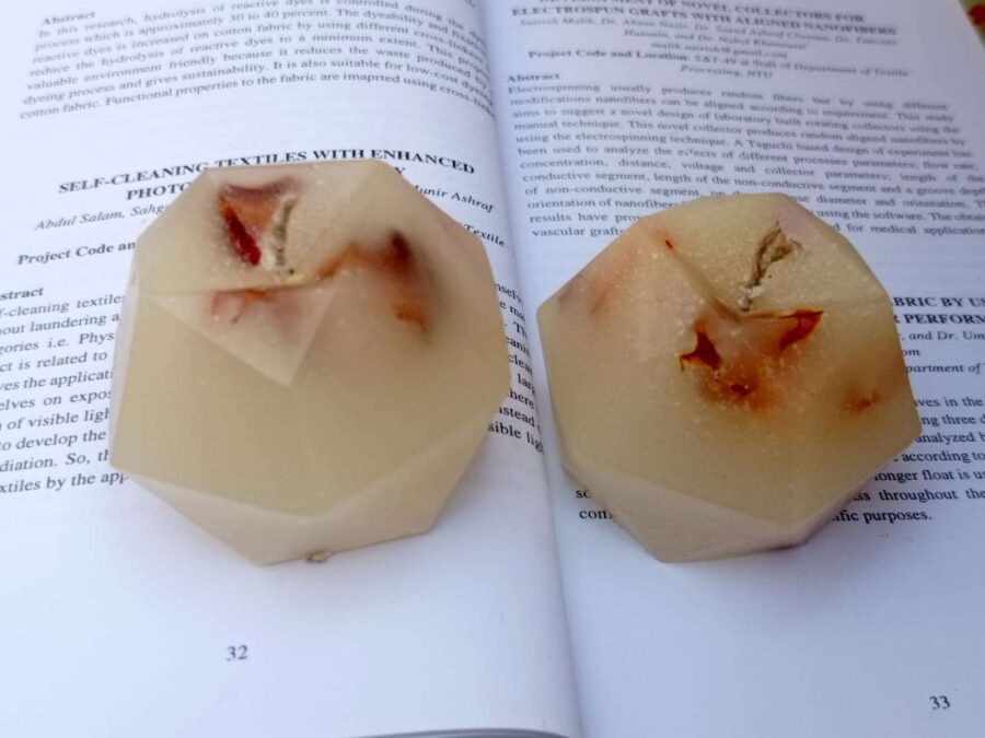 scented candles Scented Candles with Dried Flower Petals